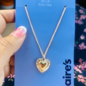 Claire's Gold Heart Pendant Necklace